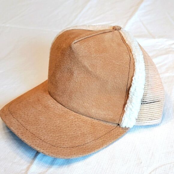 Peter Grim Trucker Hat - Picture 2 of 8